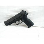 боевой пистолет SIG Sauer P226 Nitron